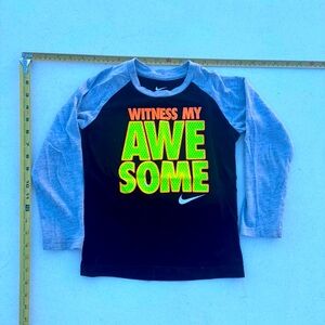 Nike Boys 5-6 Shirt